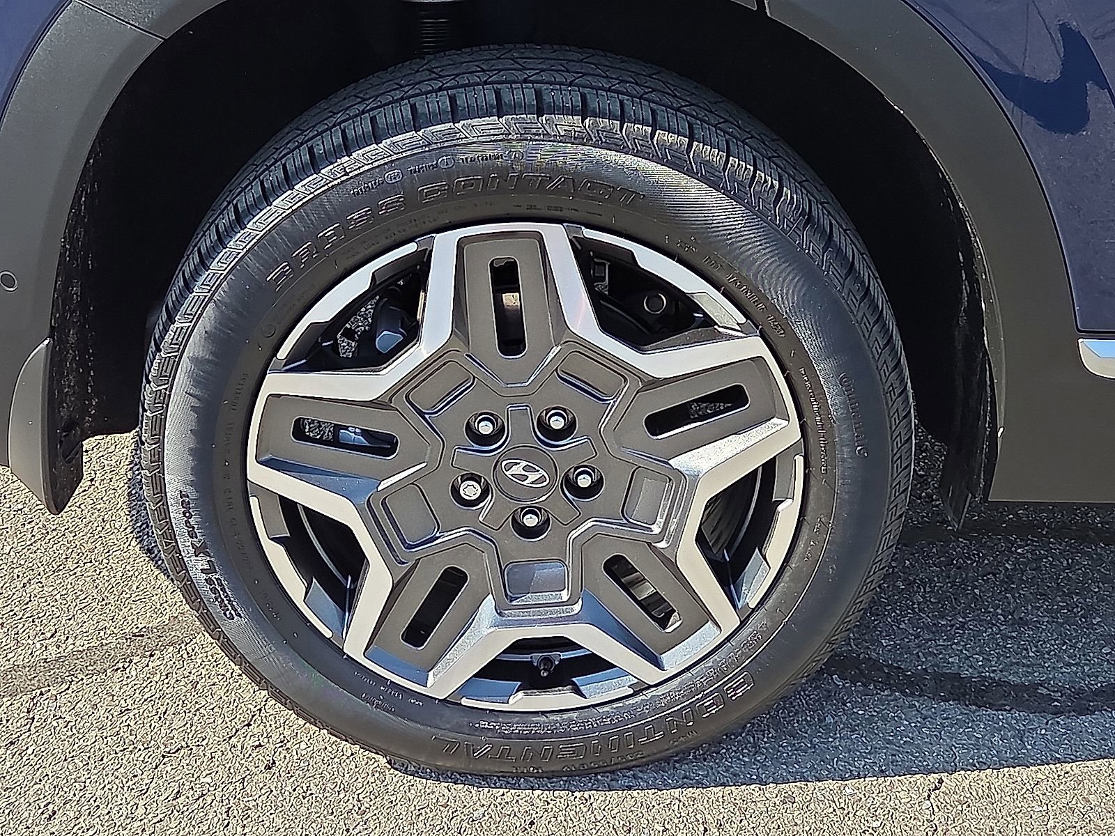 Used 2023 Hyundai Santa Fe Limited image 7