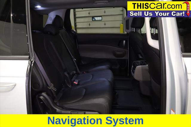 Used 2025 Kia Carnival SX image 13