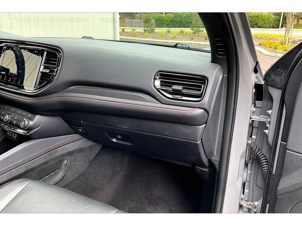 Used 2024 Dodge Durango GT AWD/4WD image 16