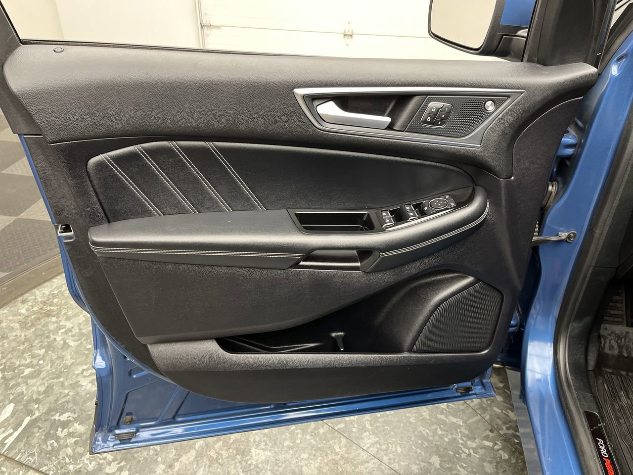 Used 2019 Ford Edge ST w/ Convenience Package AWD/4WD image 8