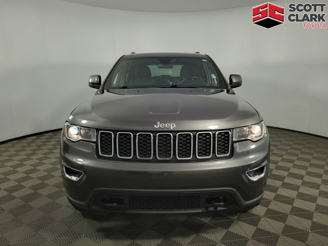 Used 2019 Jeep Grand Cherokee Laredo AWD/4WD image 2