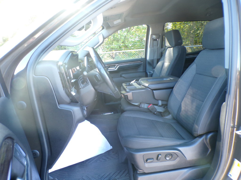 Used 2023 Chevrolet Silverado 1500 LT AWD/4WD image 13