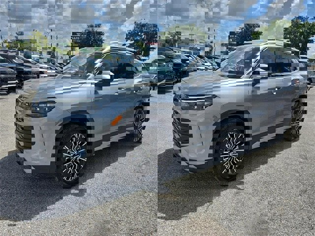 New 2025 Volkswagen Tiguan S image 7