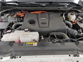 Used 2024 Toyota Sequoia Platinum AWD/4WD image 13
