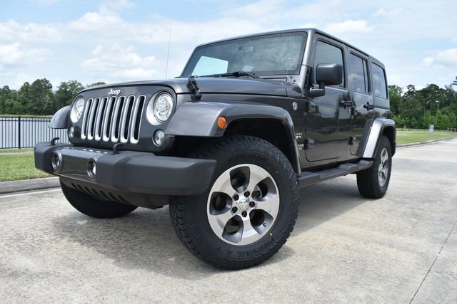 Used 2017 Jeep Wrangler Unlimited Sahara w/ Connectivity Group