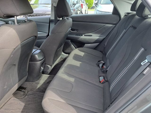 Used 2024 Hyundai Elantra SEL w/ Convenience Package FWD image 24