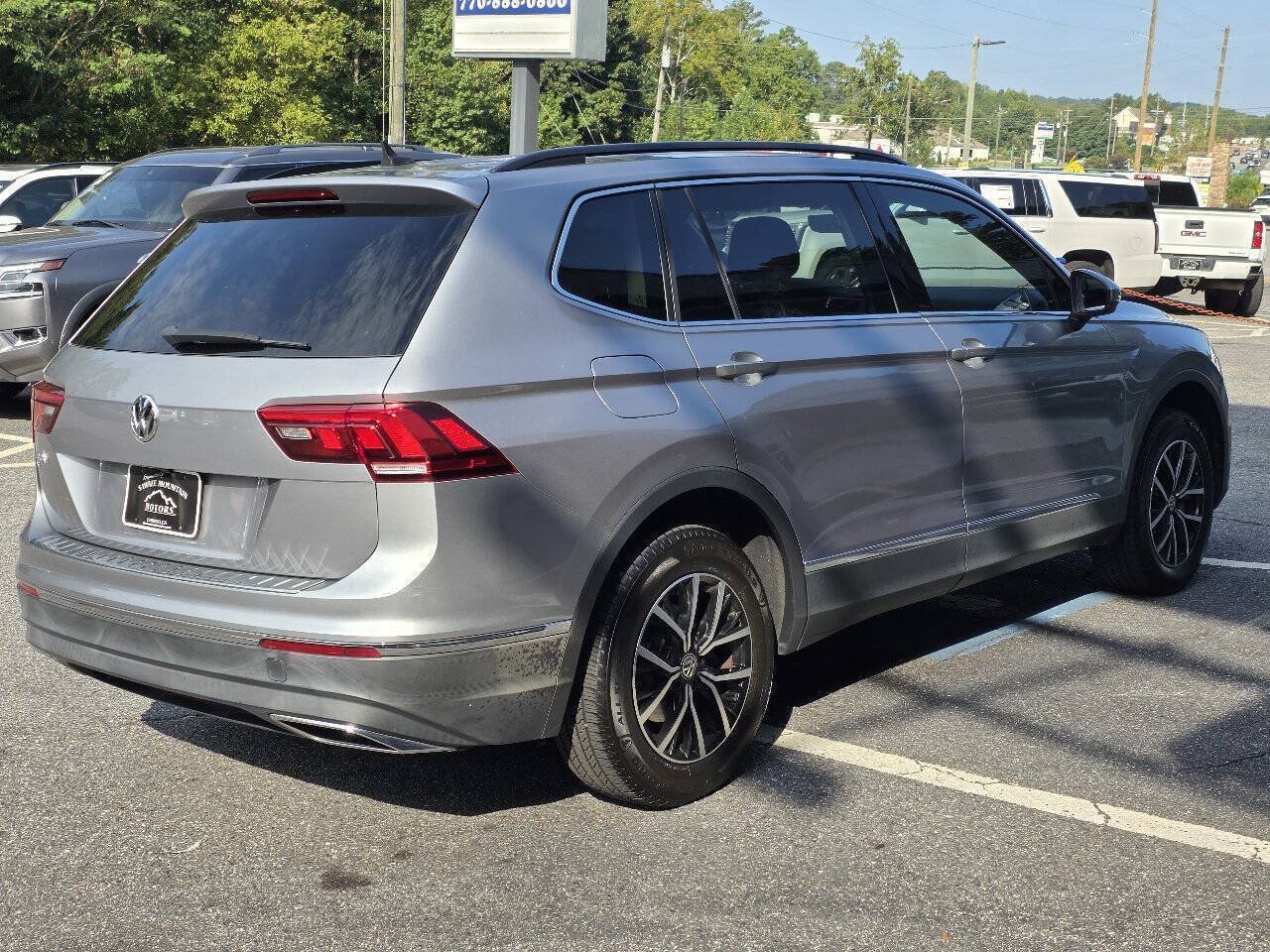 Used 2021 Volkswagen Tiguan S FWD image 6