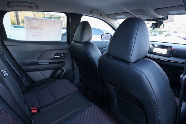 New 2025 Nissan Kicks SR image 17