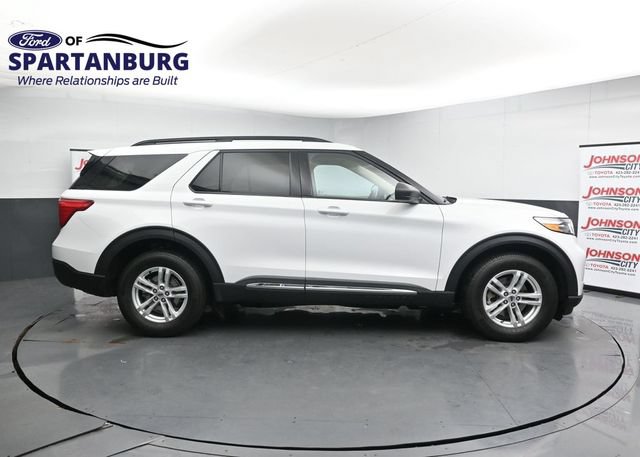 Certified 2024 Ford Explorer XLT w/ Equipment Group 202A AWD/4WD image 8