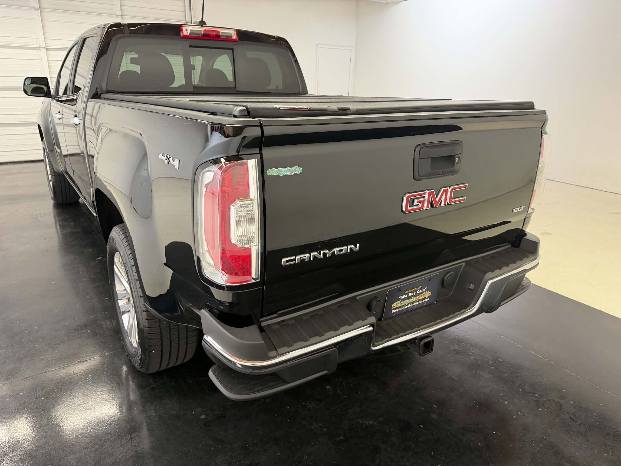 Used 2015 GMC Canyon SLT w/ Driver Alert Package AWD/4WD image 29
