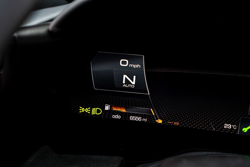 Used 2022 Ferrari Roma RWD image 42