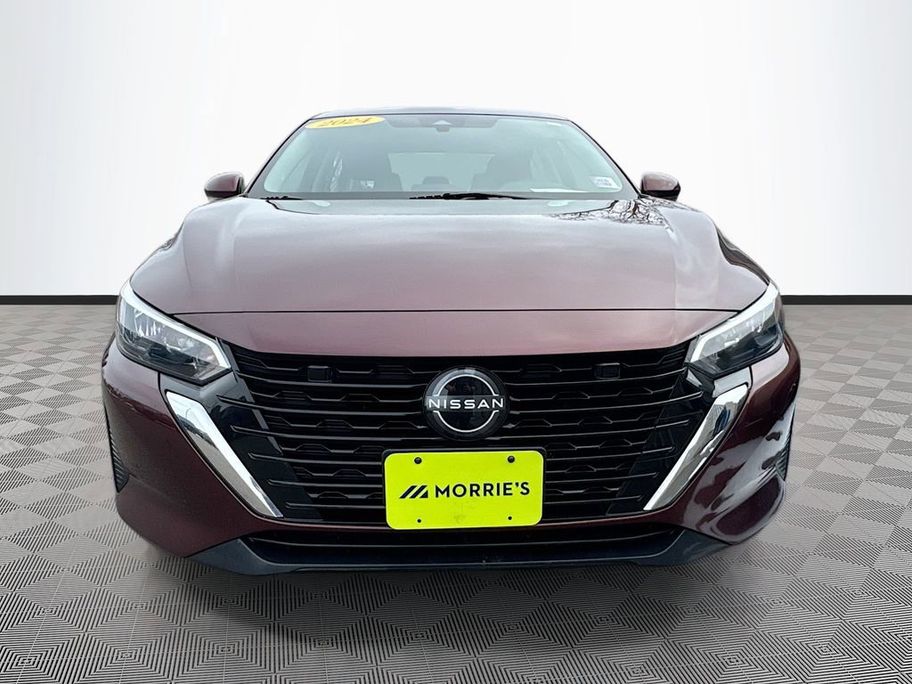 Used 2024 Nissan Sentra SV image 2
