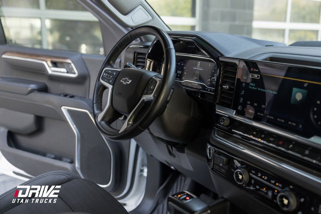 Used 2023 Chevrolet Silverado 1500 LT Trail Boss w/ Protection Package image 23