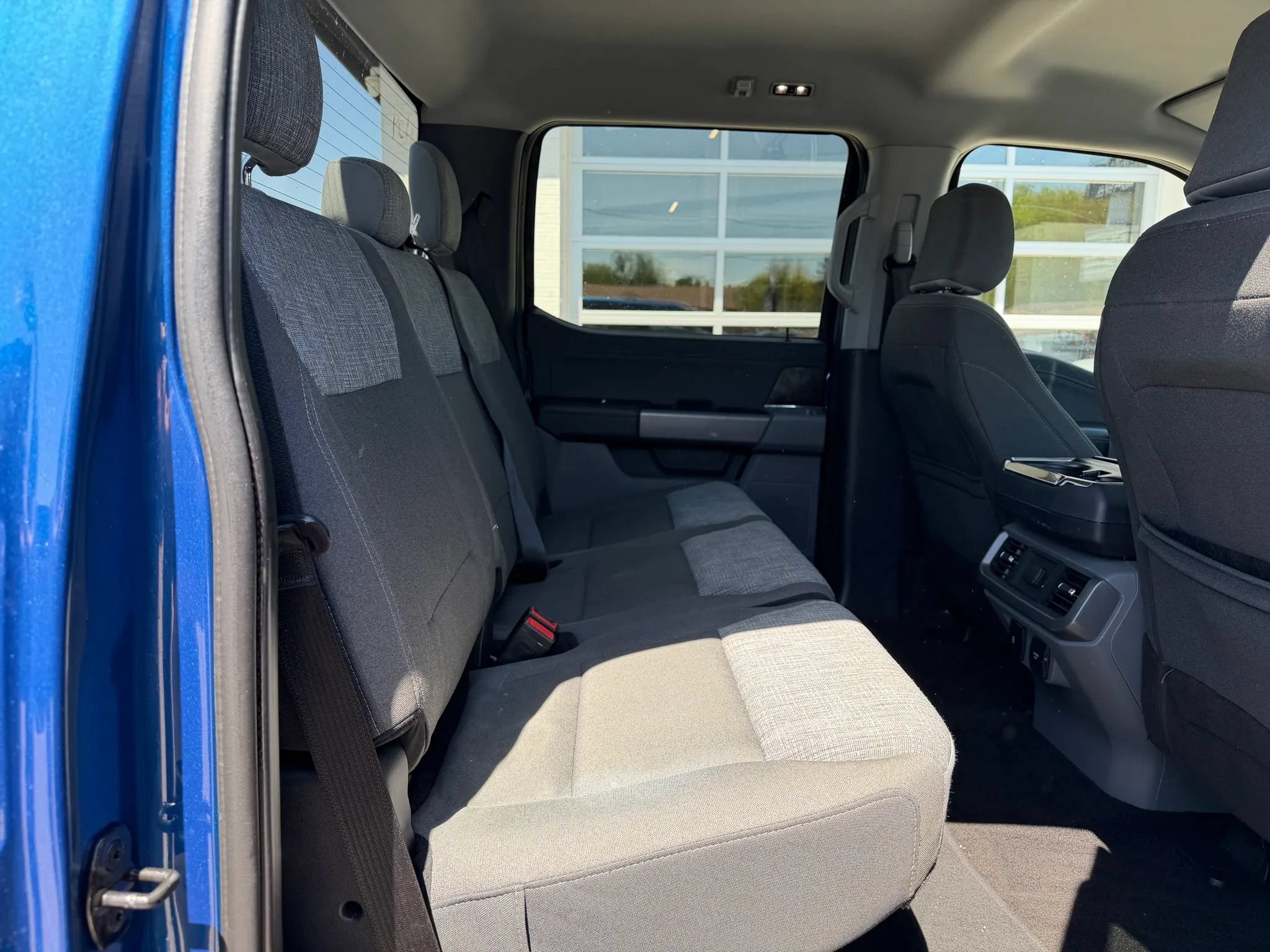 Used 2022 Ford F150 Lightning XLT AWD/4WD image 8