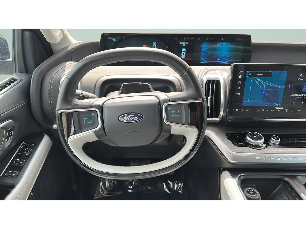Used 2025 Ford Expedition Max Platinum AWD/4WD image 13