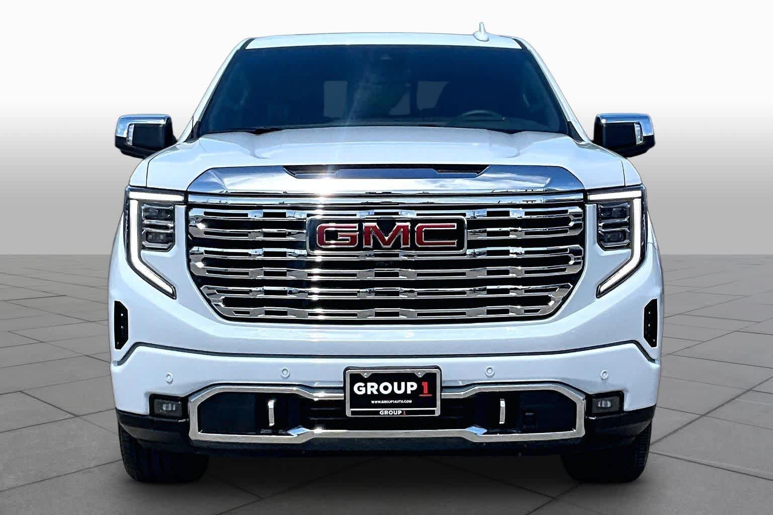 Used 2026 GMC Sierra 1500 Denali AWD/4WD image 4