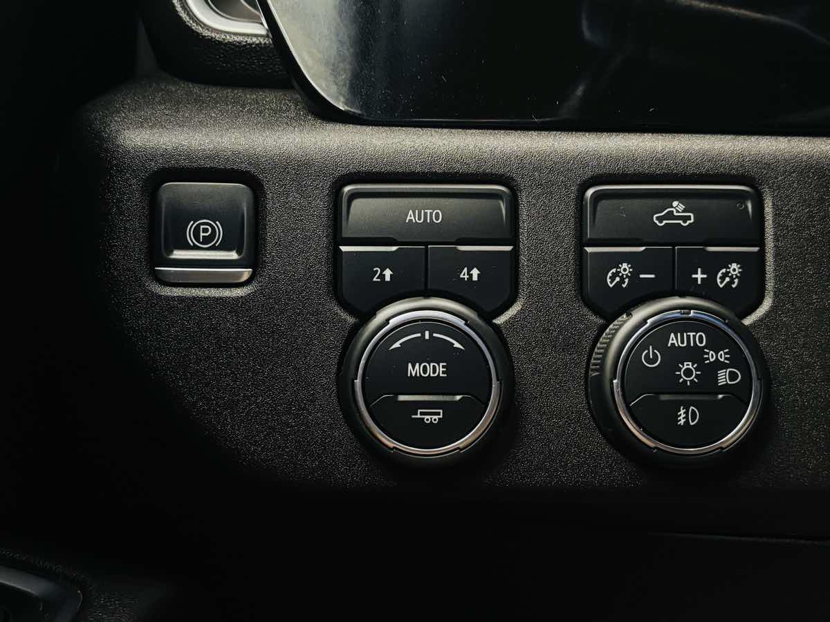 Used 2022 Chevrolet Silverado 1500 RST AWD/4WD image 53