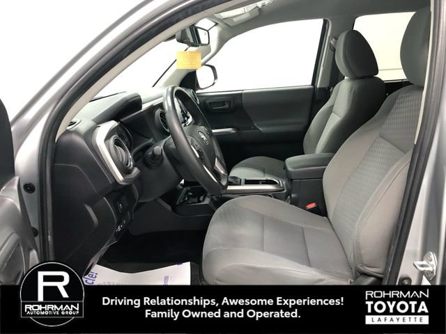 Used 2022 Toyota Tacoma SR5 AWD/4WD image 11