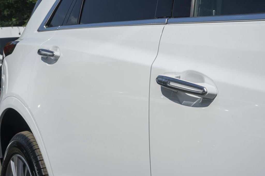 Used 2025 Cadillac XT5 Premium Luxury image 16