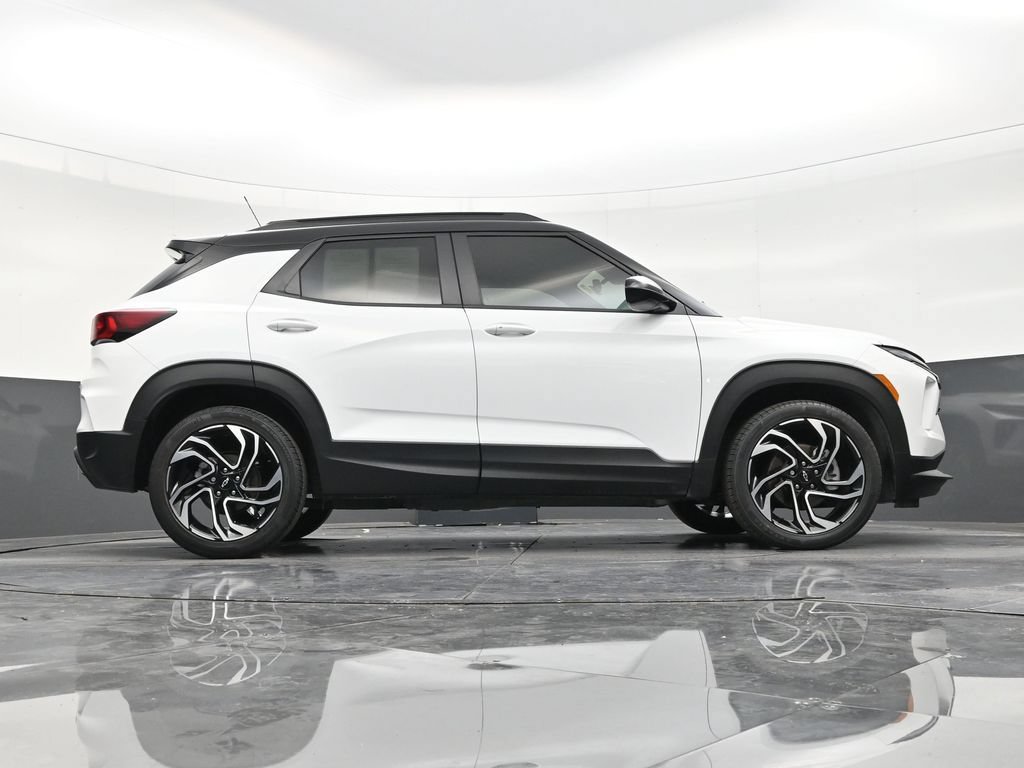 Used 2024 Chevrolet TrailBlazer RS FWD image 26