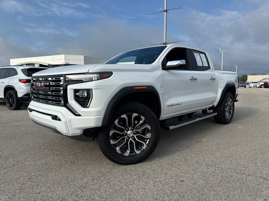 Used 2024 GMC Canyon Denali AWD/4WD image 1