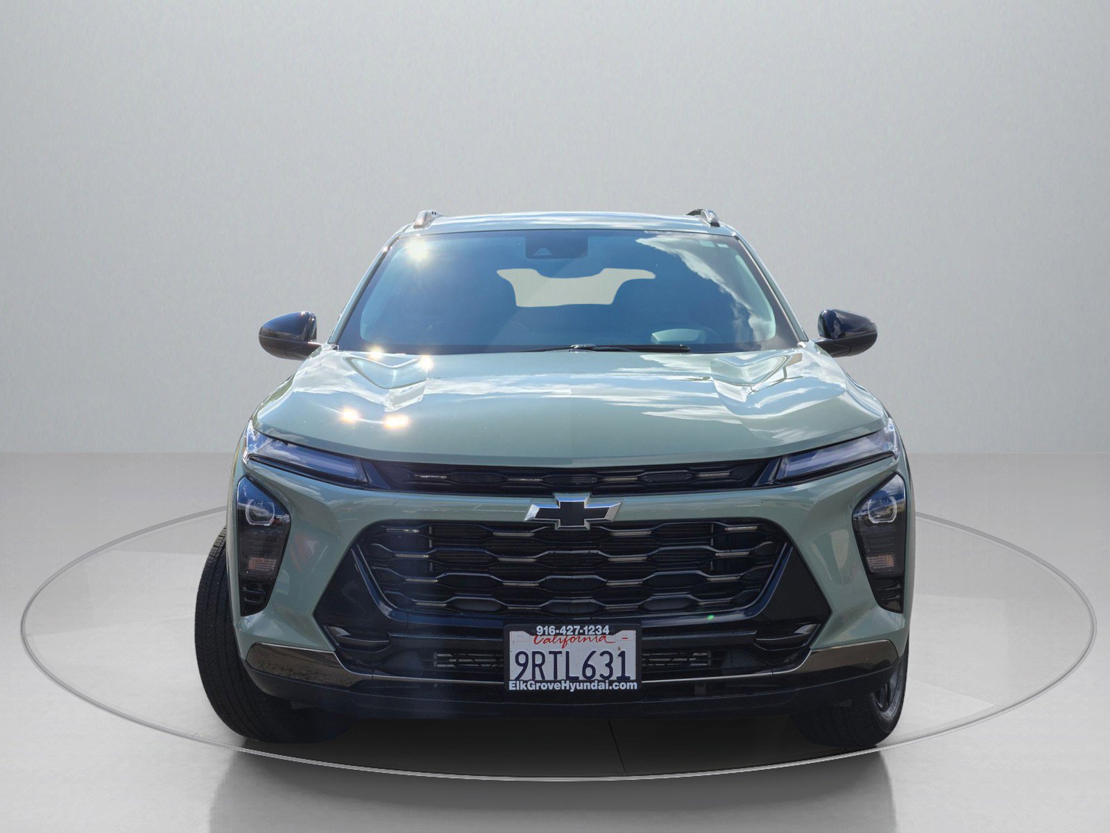 Used 2025 Chevrolet Trax ACTIV w/ Driver Confidence Package image 2