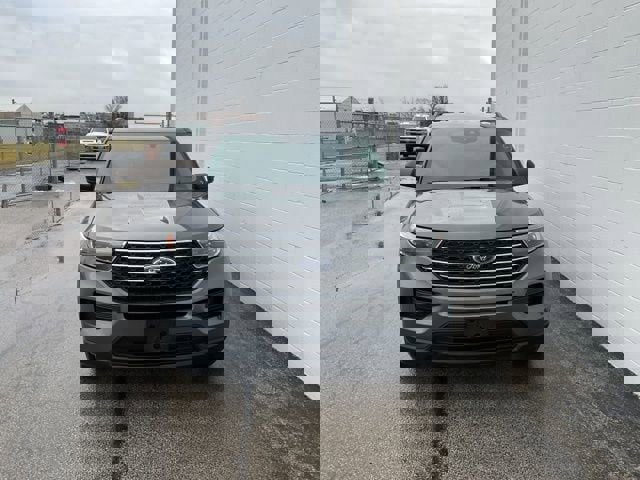 Used 2022 Ford Explorer XLT image 5