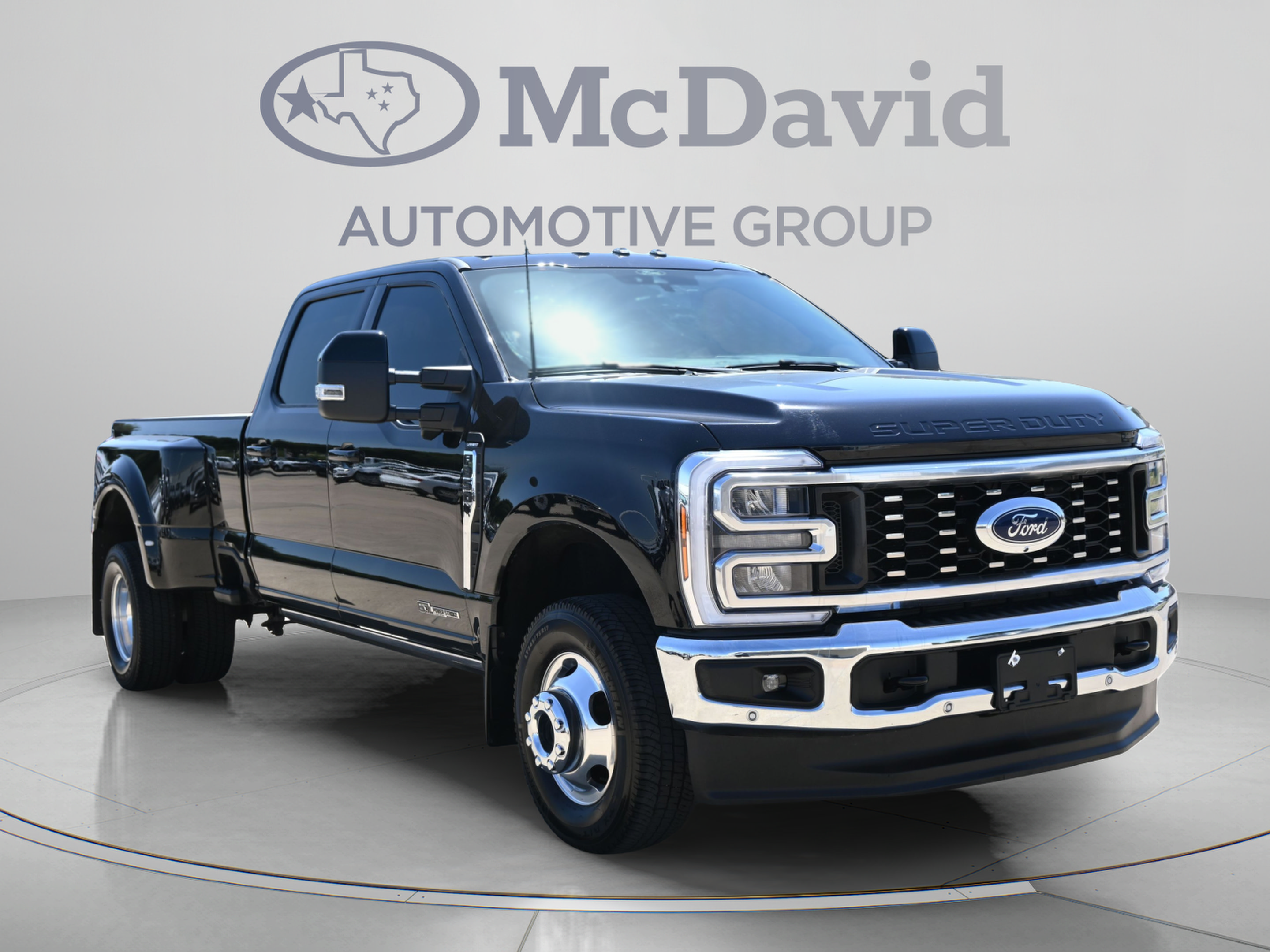 Used 2025 Ford F350 Lariat w/ Lariat Ultimate Package AWD/4WD image 12