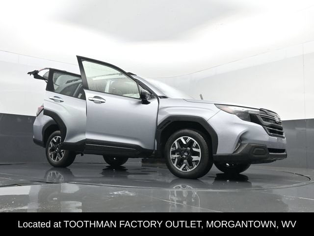 Used 2025 Subaru Forester Premium AWD/4WD image 32