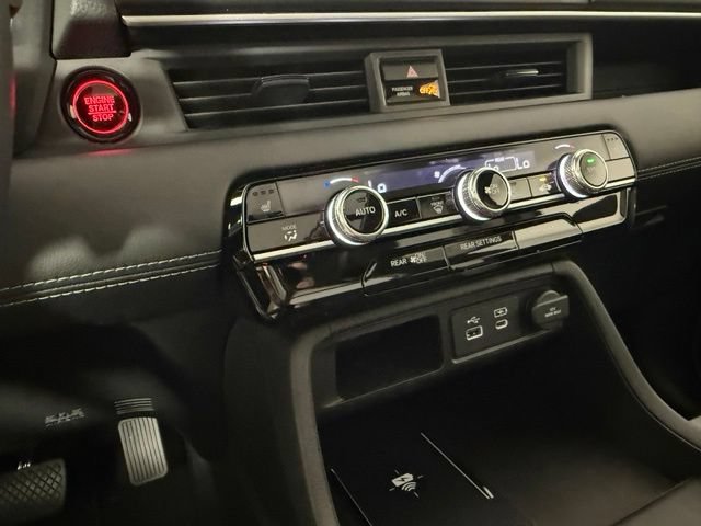 Used 2025 Honda Pilot Touring image 21