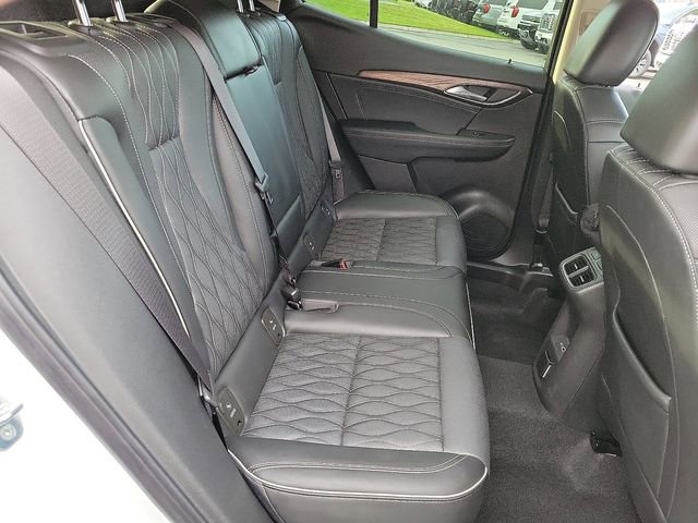 Used 2022 Buick Envision Avenir w/ Technology Package II image 21