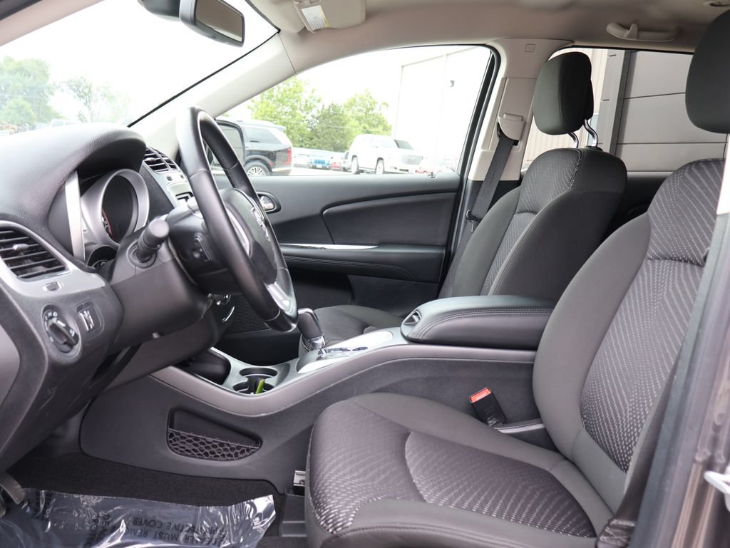 Used 2019 Dodge Journey SE w/ Premium Group FWD image 23