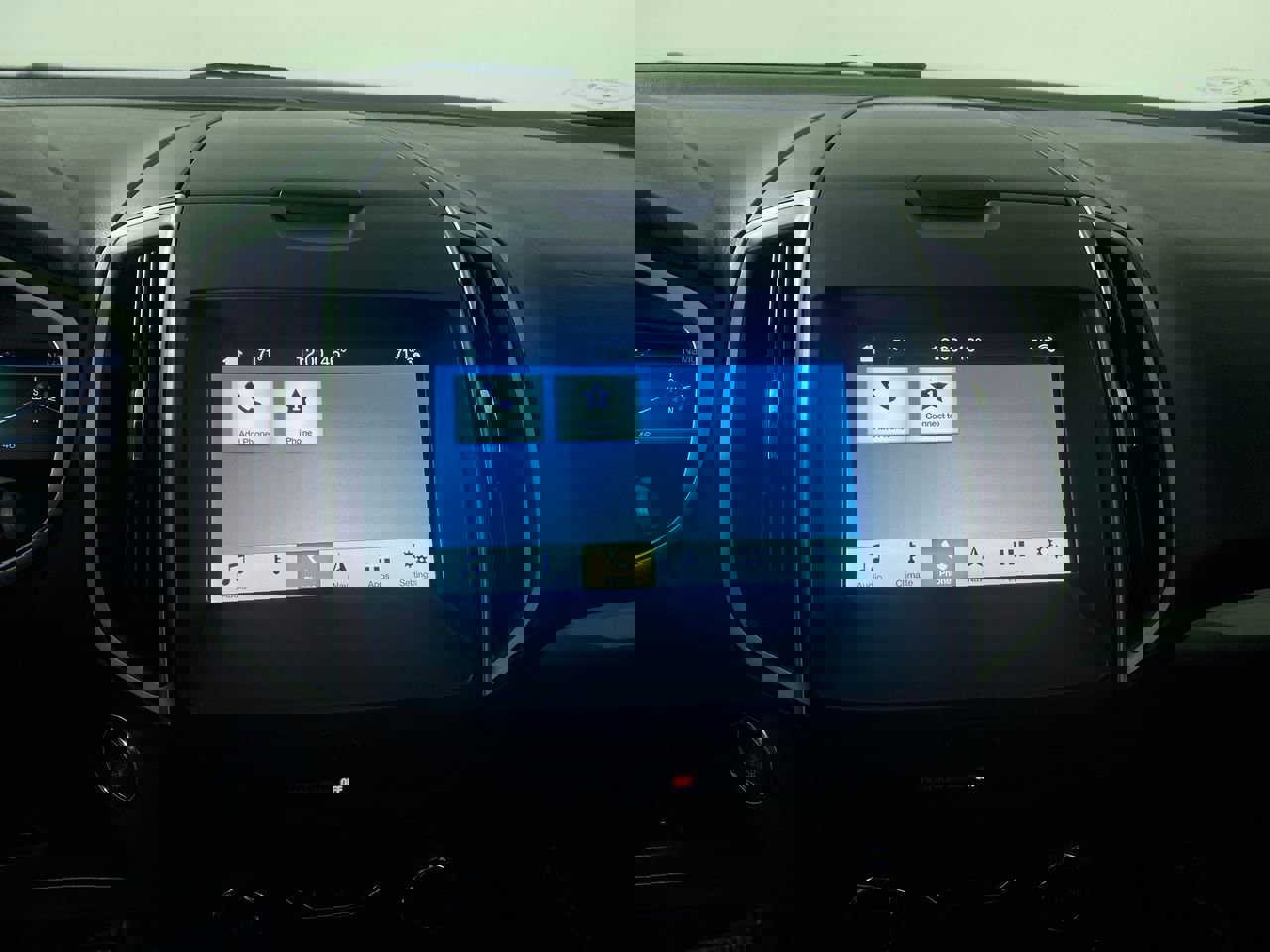 Used 2018 Ford Edge SEL w/ Equipment Group 201A image 8