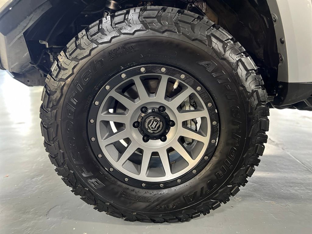 Used 2020 Toyota 4Runner TRD Off-Road Premium w/ Moonroof Package AWD/4WD image 9
