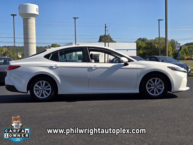 Used 2025 Toyota Camry LE FWD image 2