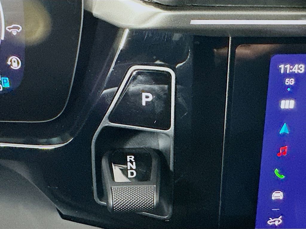 Used 2025 Porsche Macan 4S Electric image 19