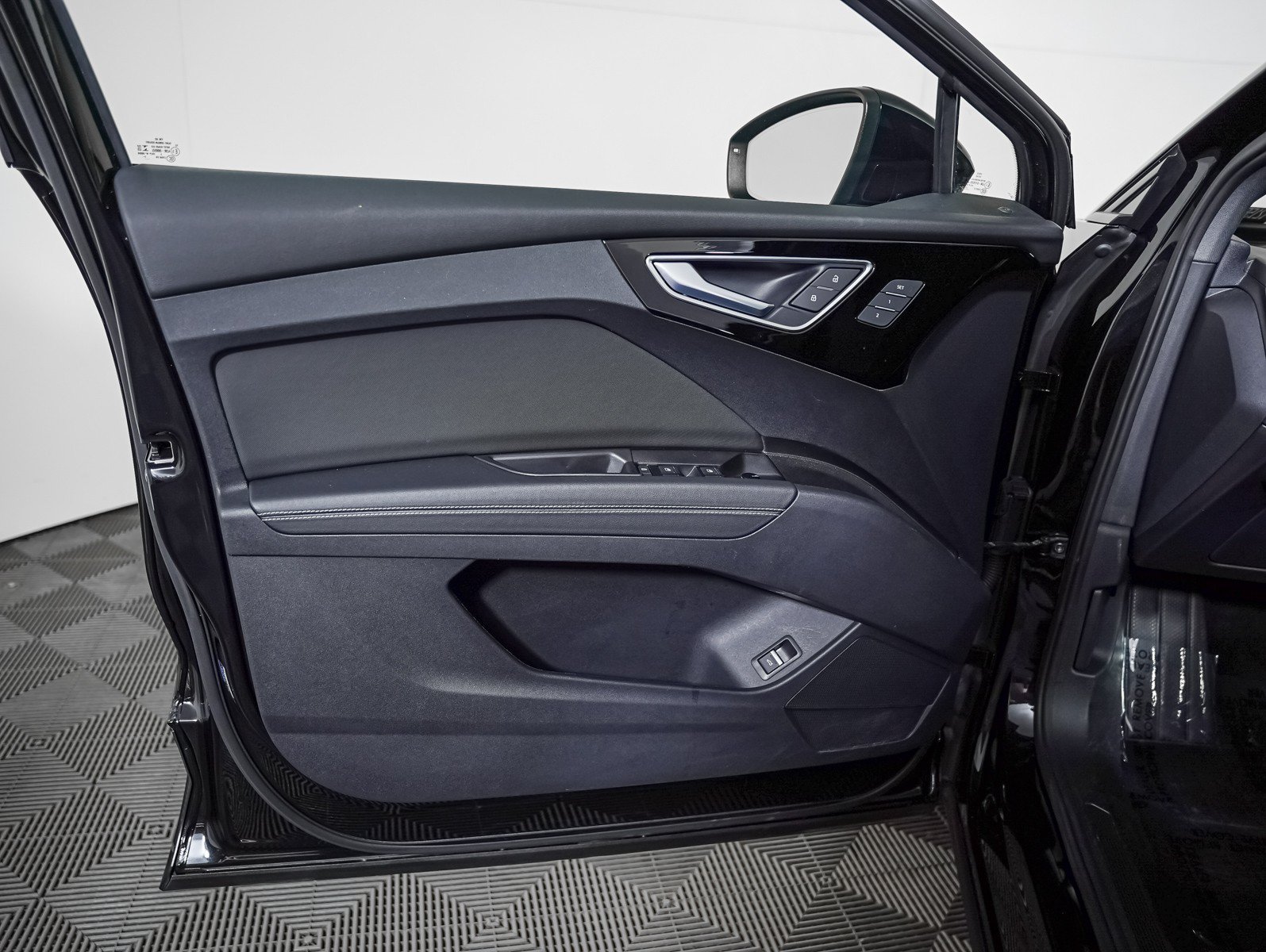 Certified 2023 Audi Q4 e-tron Premium Plus RWD image 24