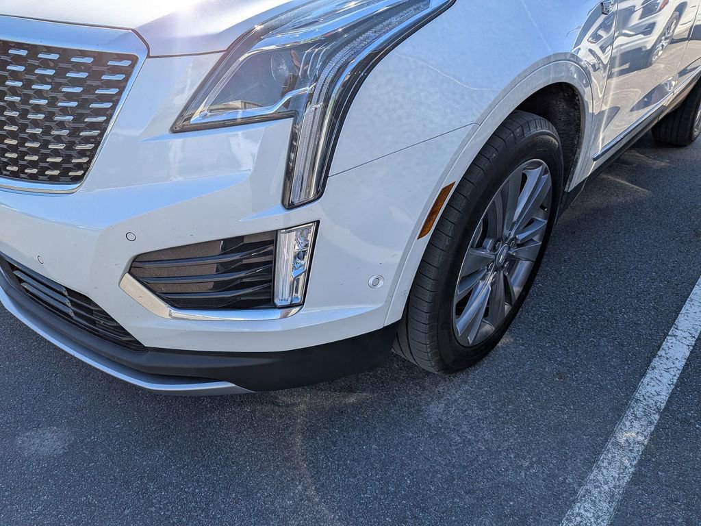 Certified 2024 Cadillac XT5 Premium Luxury w/ Technology Package FWD image 2