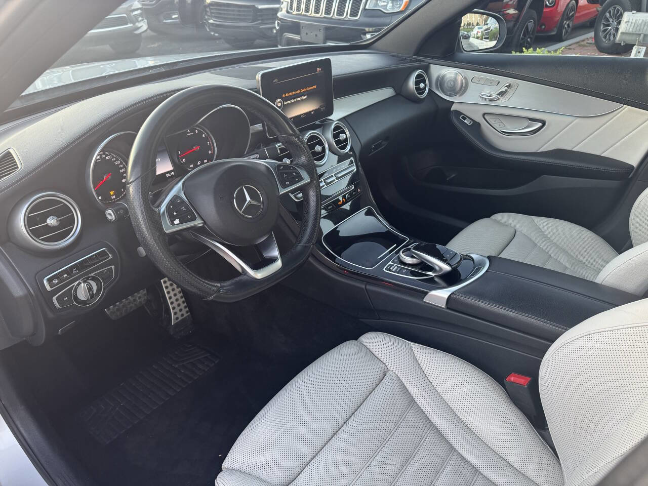 Used 2015 Mercedes-Benz C 400 4MATIC w/ Driver Assistance Package image 8