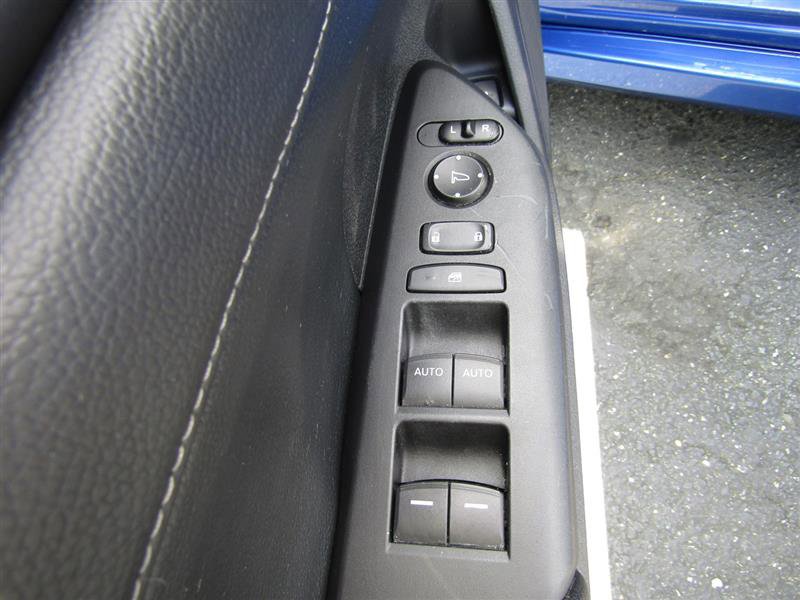 Used 2018 Honda Civic Touring image 10