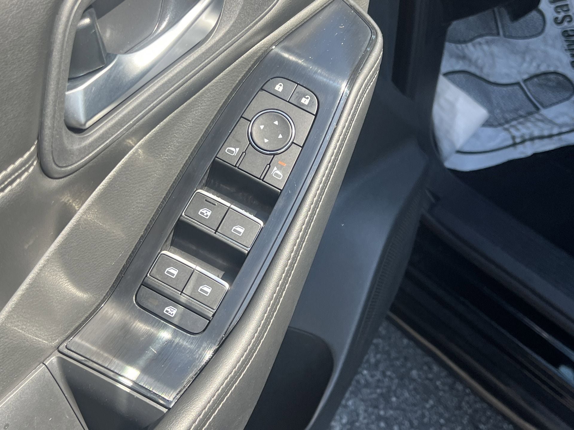 Certified 2026 Nissan Rogue SL AWD/4WD image 13