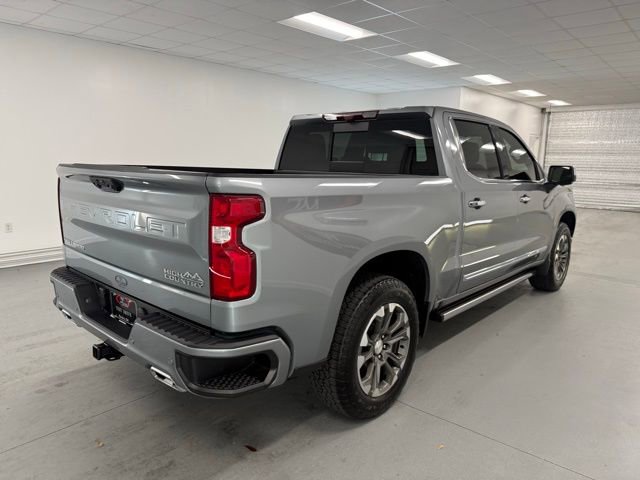 Used 2024 Chevrolet Silverado 1500 High Country w/ Technology Package image 6