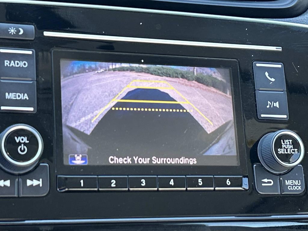 Used 2017 Honda CR-V LX image 33