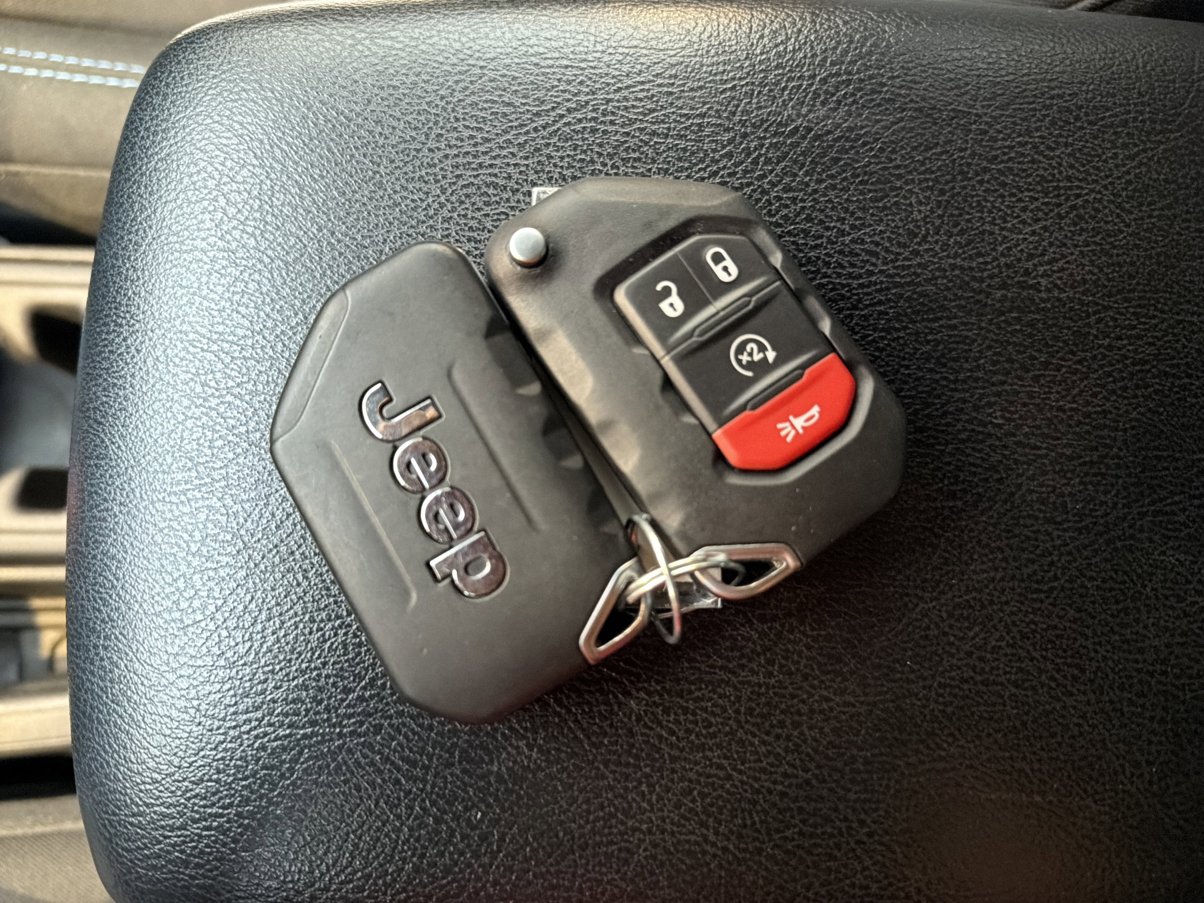 Used 2023 Jeep Wrangler Unlimited Rubicon 4xe w/ Cold Weather Group AWD/4WD image 40