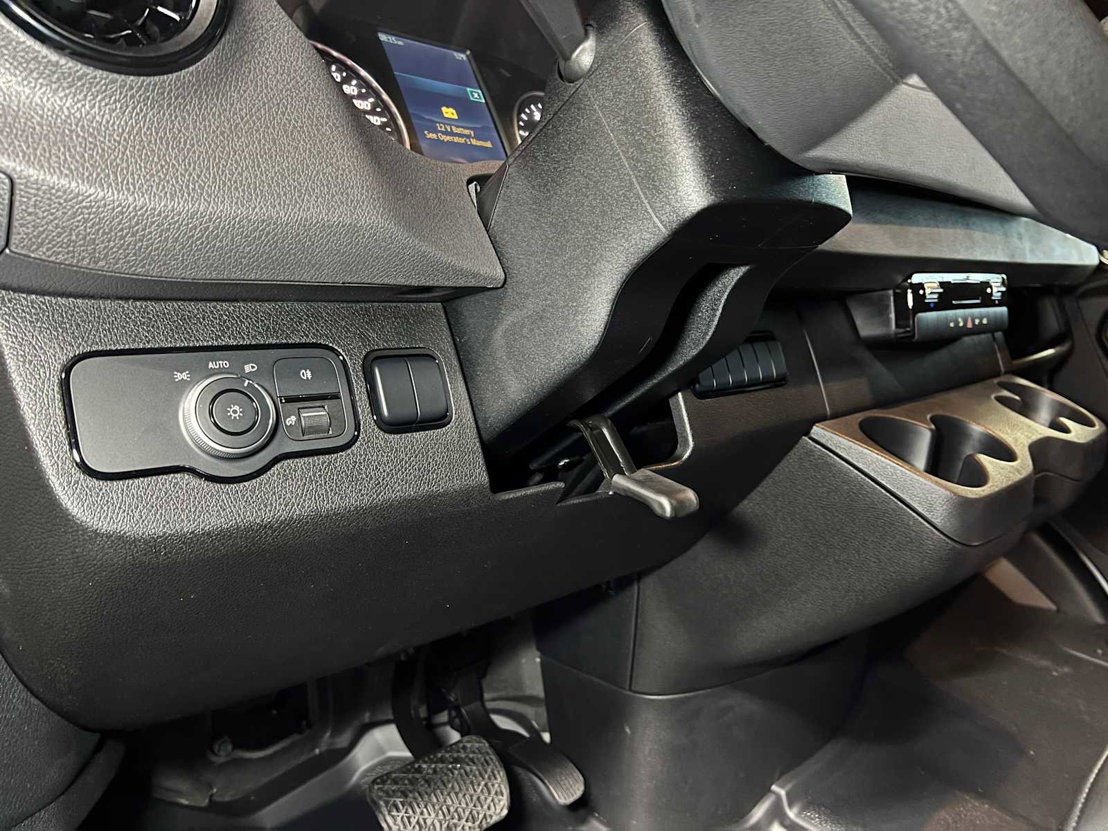 Used 2025 Mercedes-Benz Sprinter 2500 image 23