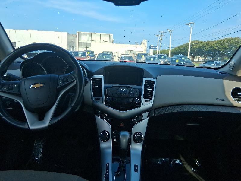 Used 2014 Chevrolet Cruze LT image 34