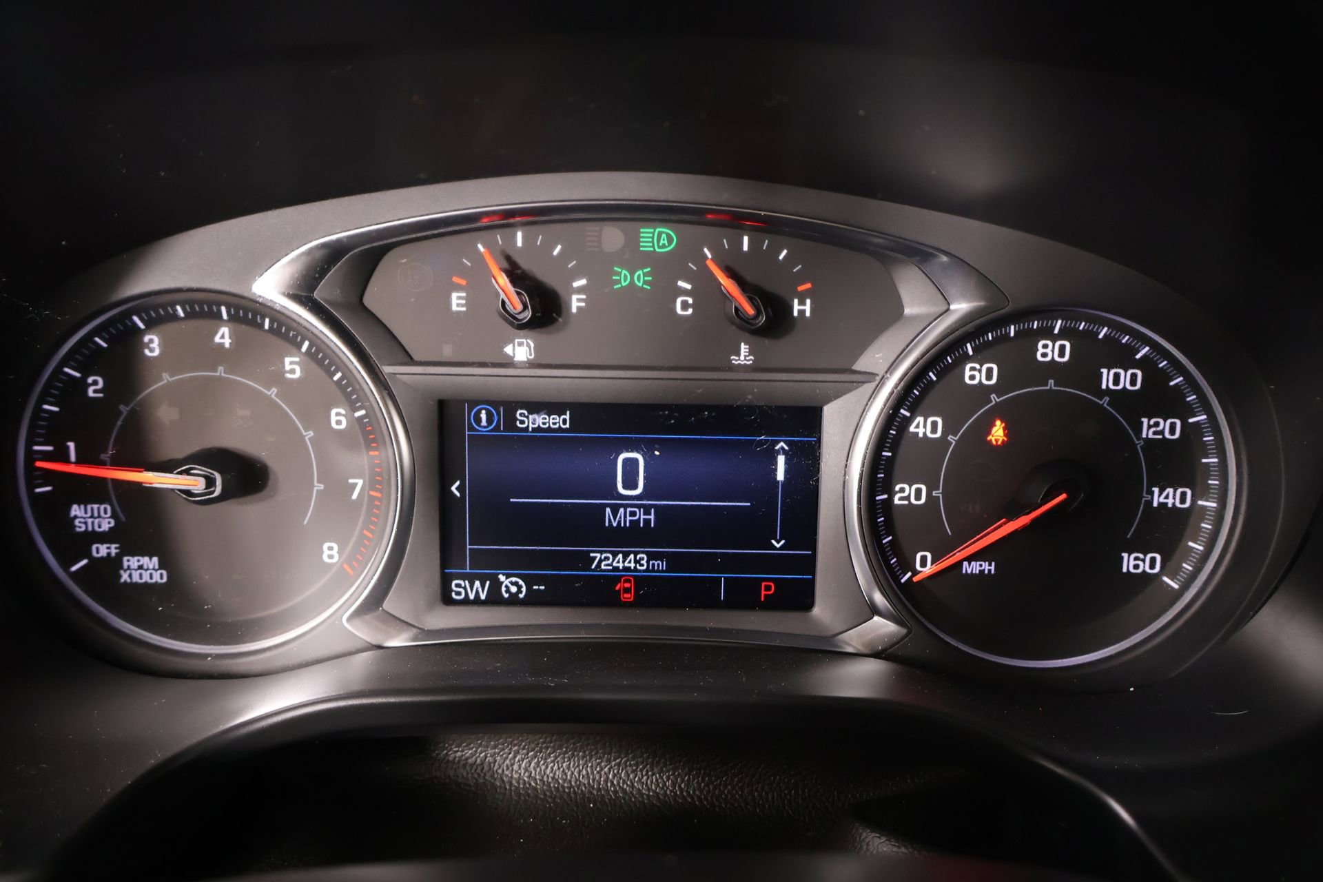 Used 2023 GMC Acadia SLE w/ Driver Convenience Package FWD image 4