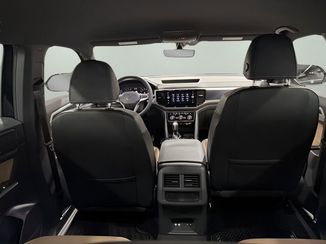Used 2023 Volkswagen Atlas Cross Sport SE w/ Black Wheel Package image 32