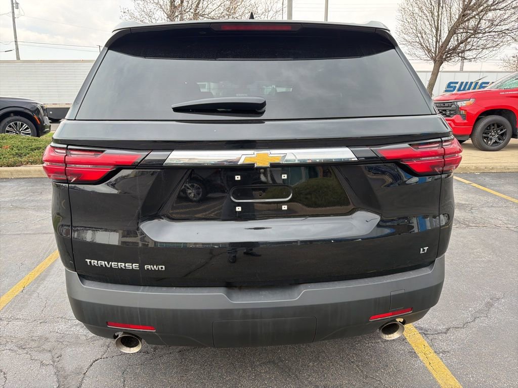 Used 2023 Chevrolet Traverse LT w/ LPO, Floor Liner Package image 4