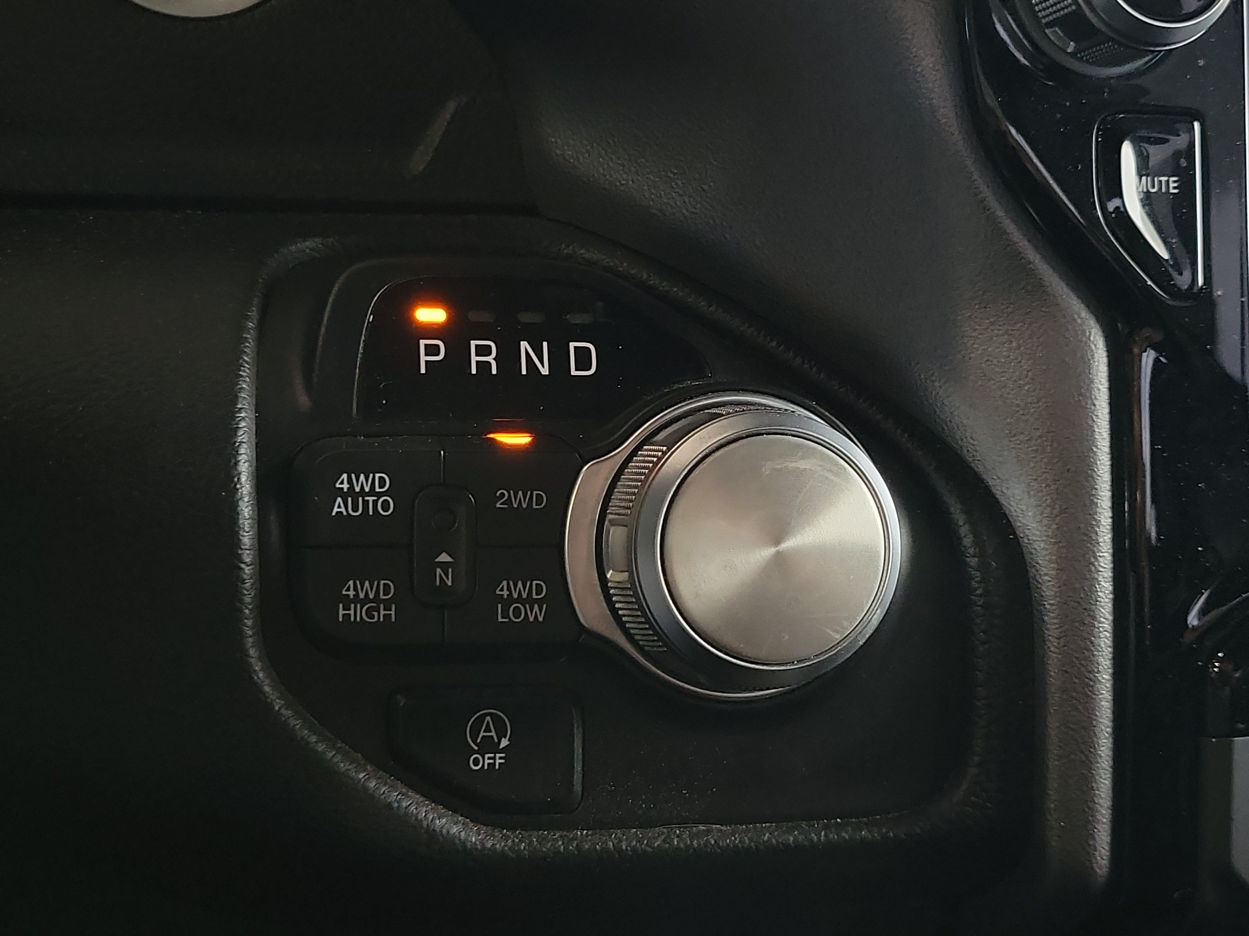 Used 2023 RAM 1500 Laramie AWD/4WD image 29